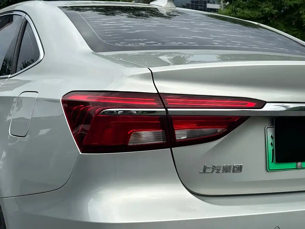 Roewe i6 New Energy — фото 8