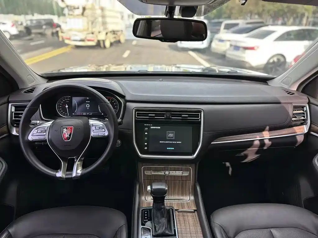 Roewe RX8 — фото 11
