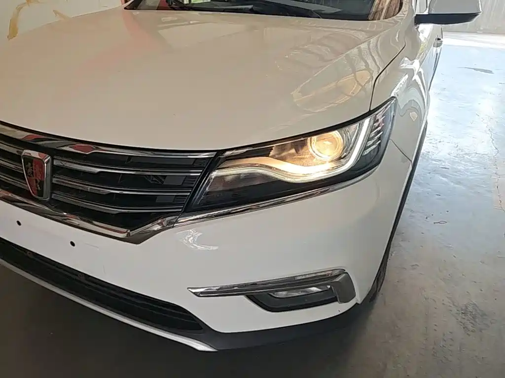 Roewe RX5 — фото 24