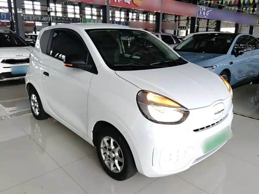 Roewe Clever — фото 4