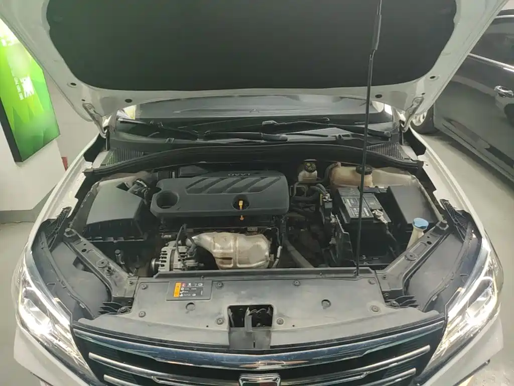Roewe i5 — фото 20