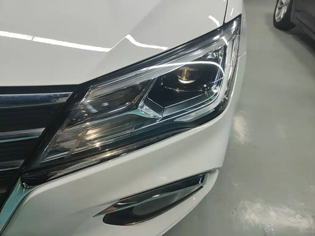 Roewe i5 — фото 24