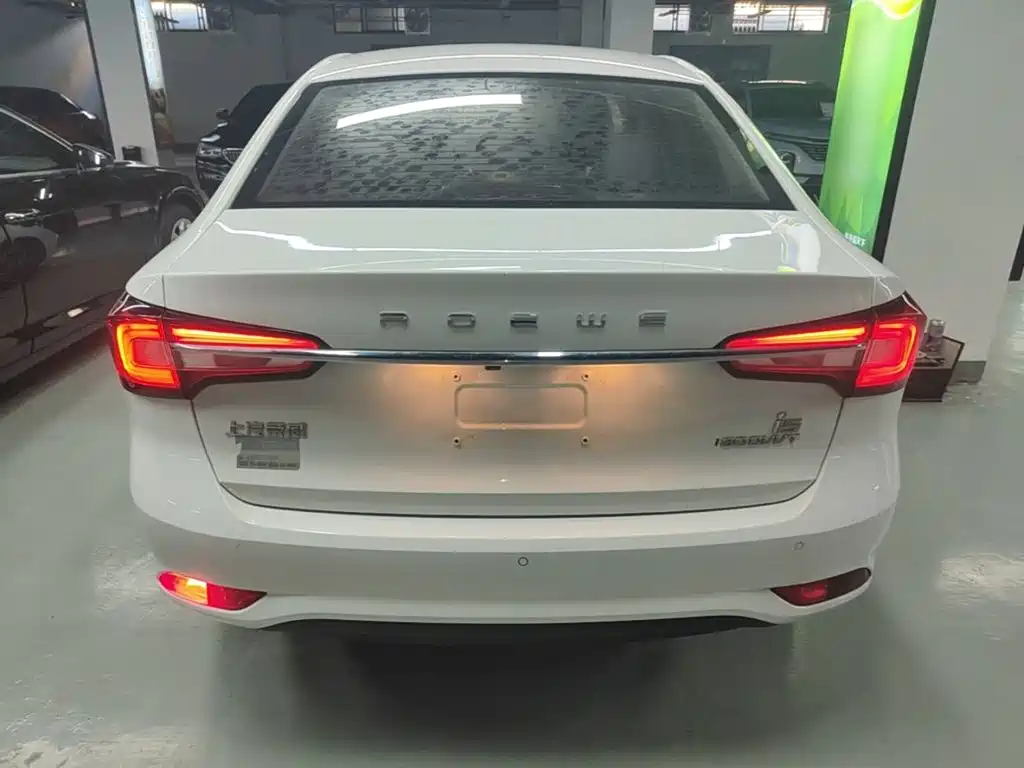 Roewe i5 — фото 6