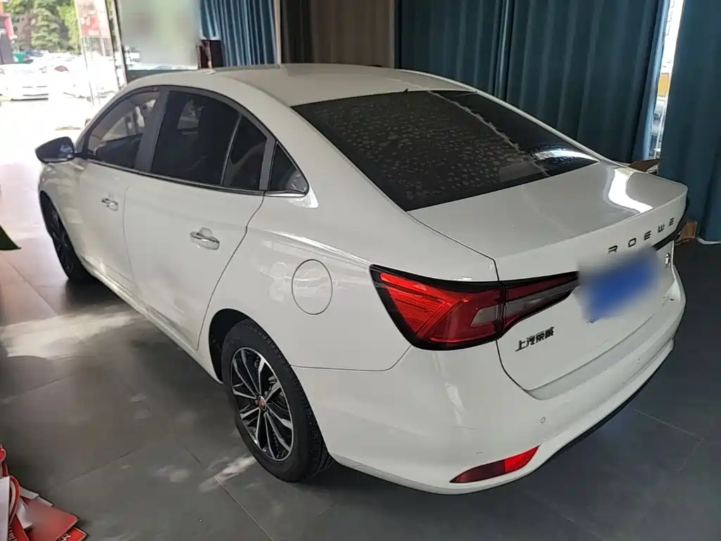 Roewe i5 — фото 5
