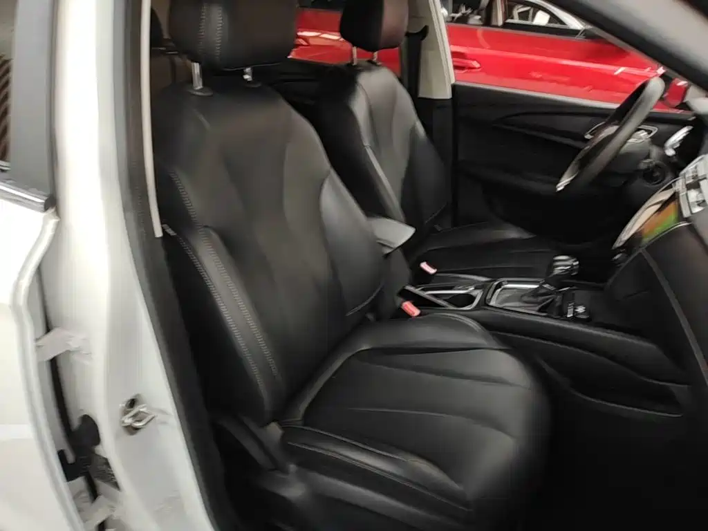 Roewe i5 — фото 25