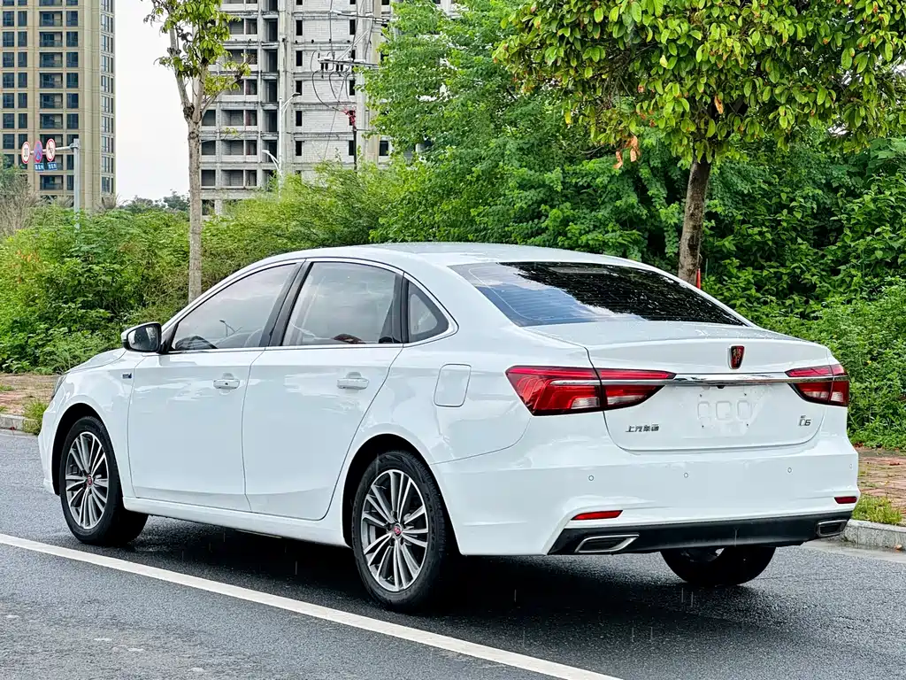 Roewe i6 Classic — фото 3