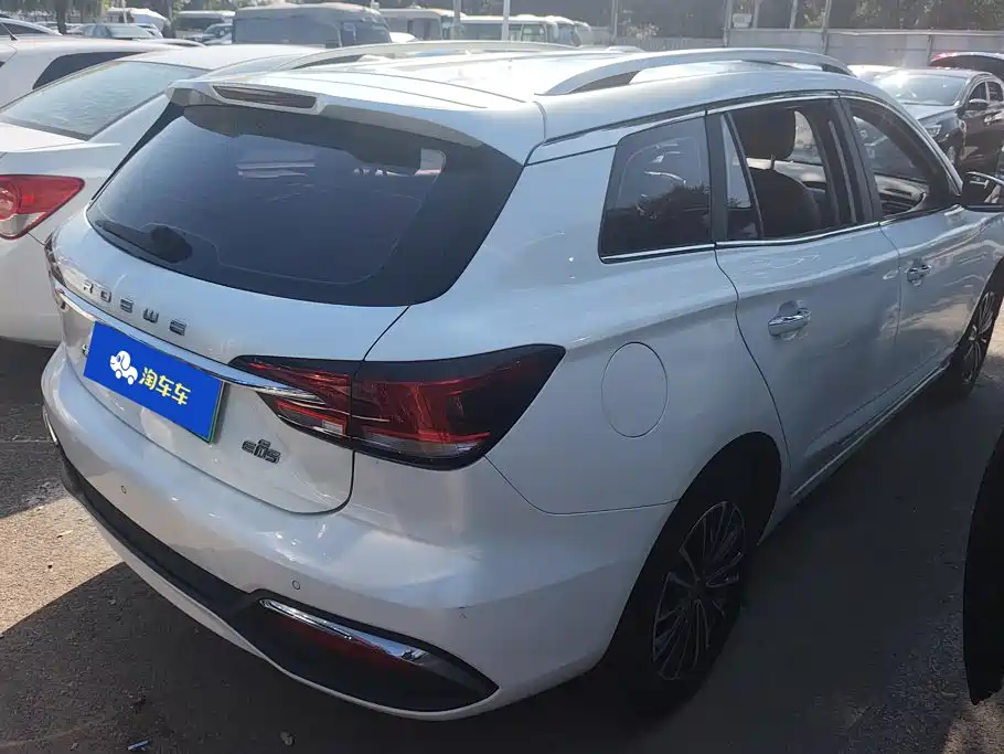 Roewe Ei5 — фото 3
