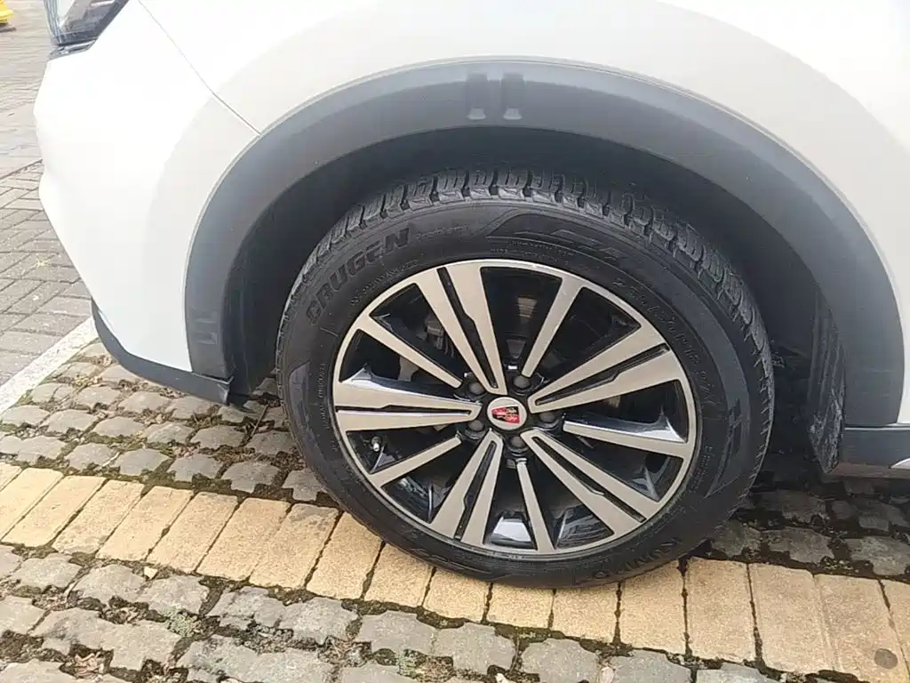 Roewe RX5 — фото 23