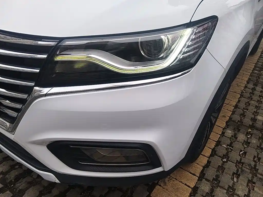 Roewe RX5 — фото 24