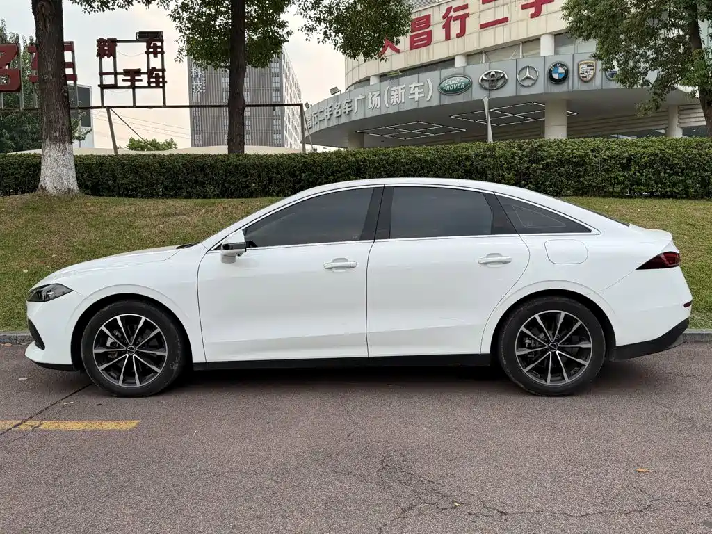 Roewe D7 — фото 3
