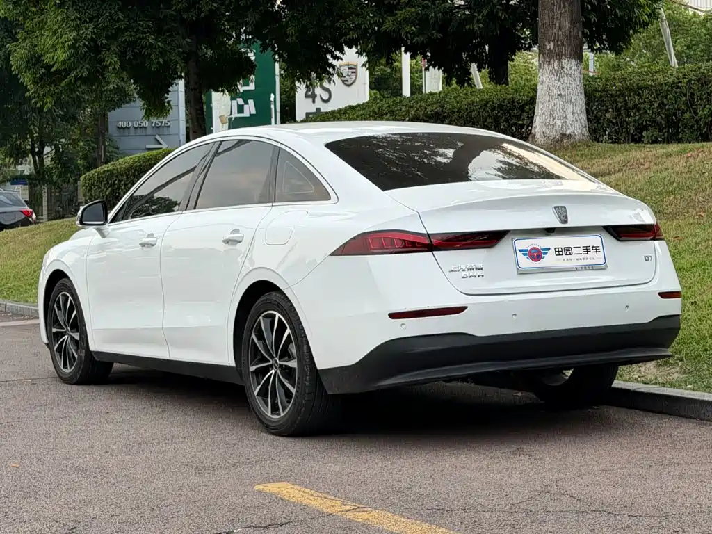 Roewe D7 — фото 4