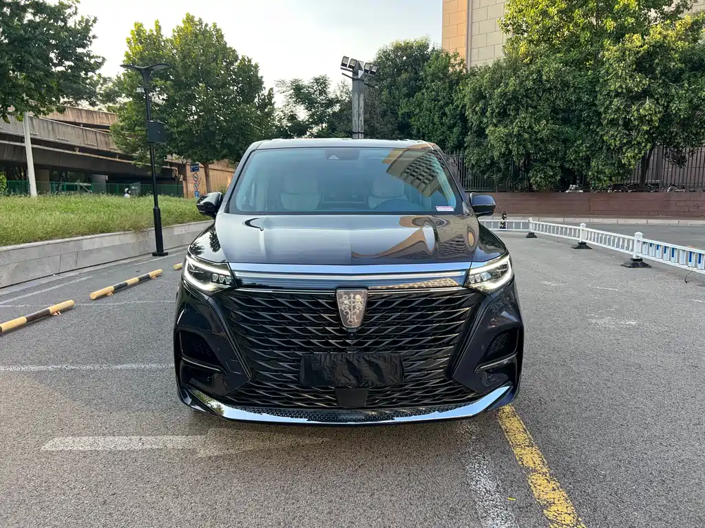 Roewe iMAX8 — фото 2
