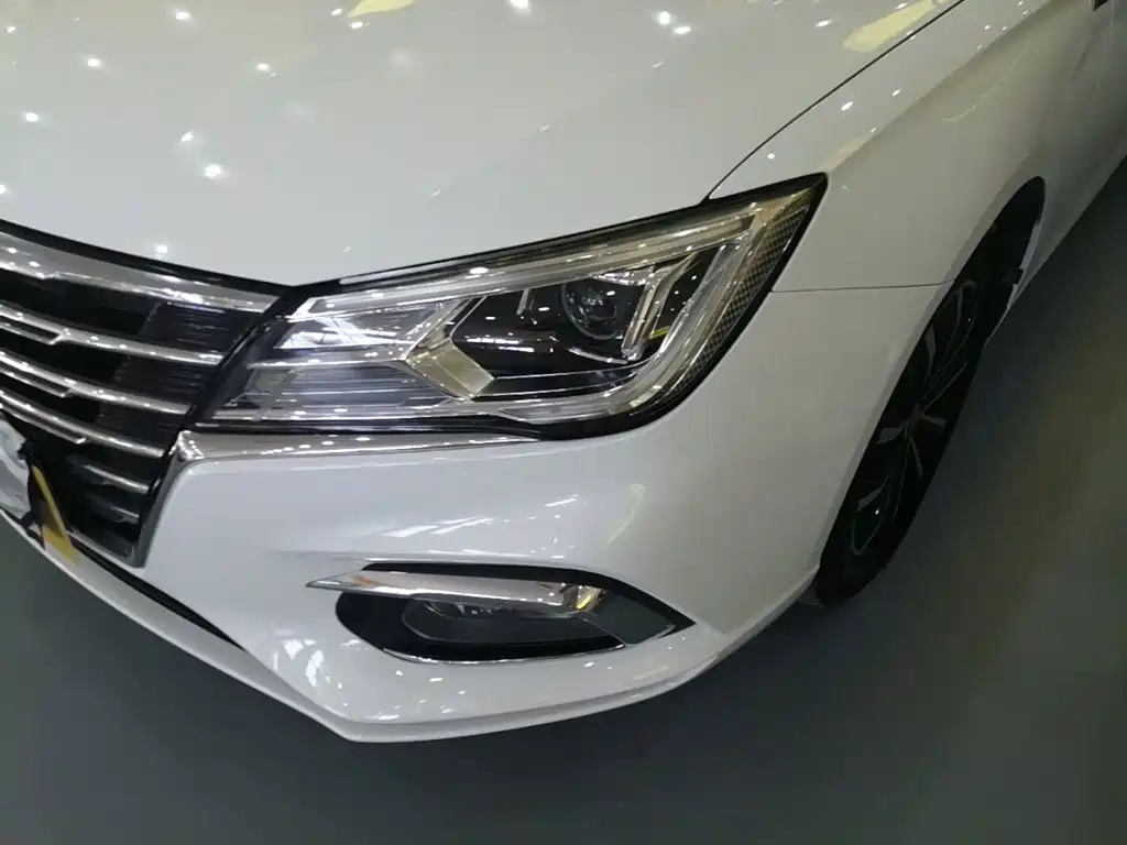 Roewe i5 — фото 24