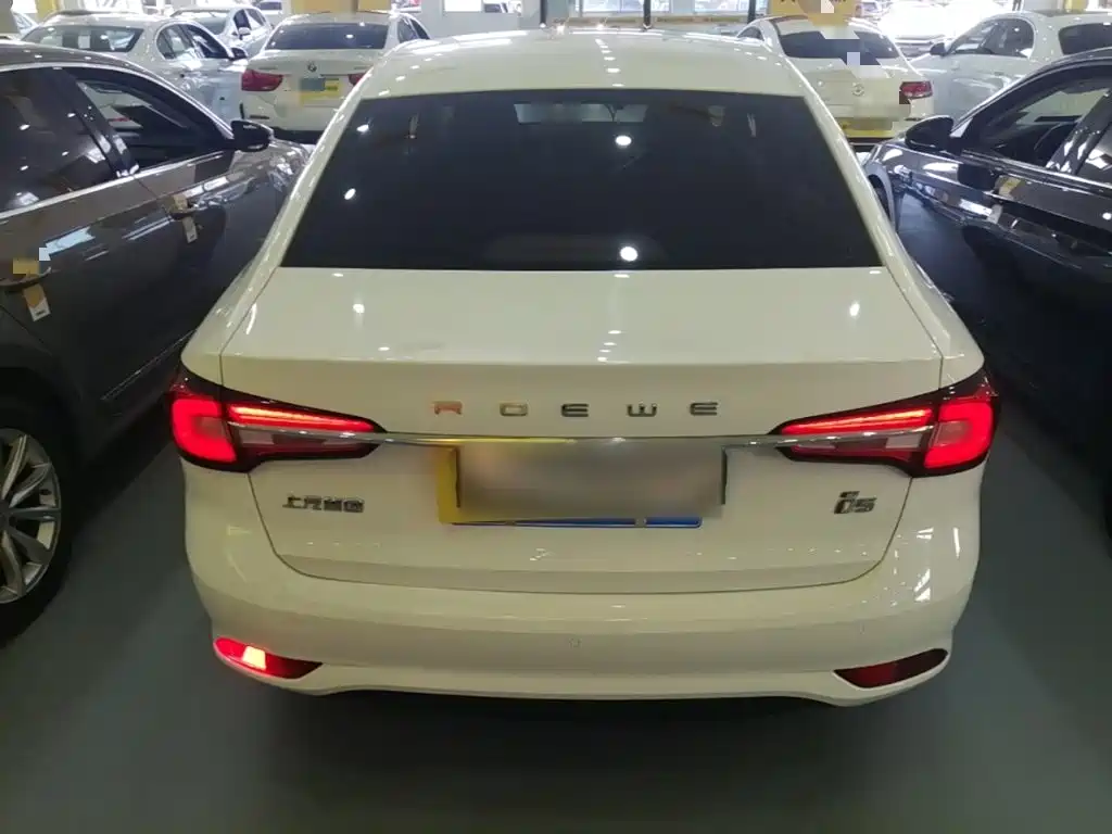 Roewe i5 — фото 6