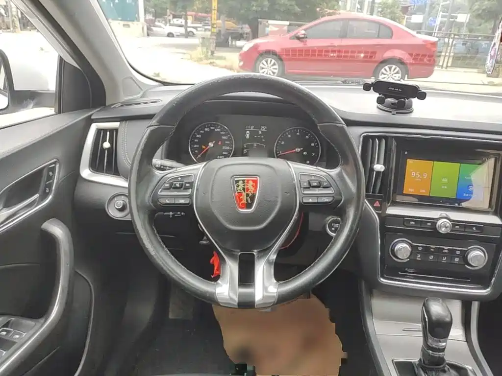 Roewe i6 Classic — фото 11