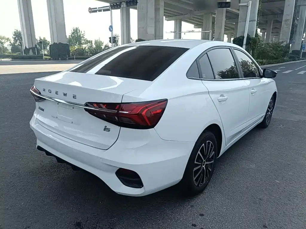 Roewe i5 — фото 7