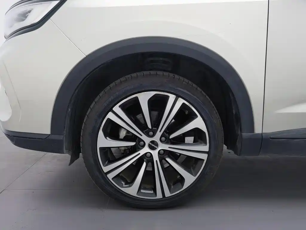 Roewe RX5 MAX — фото 17