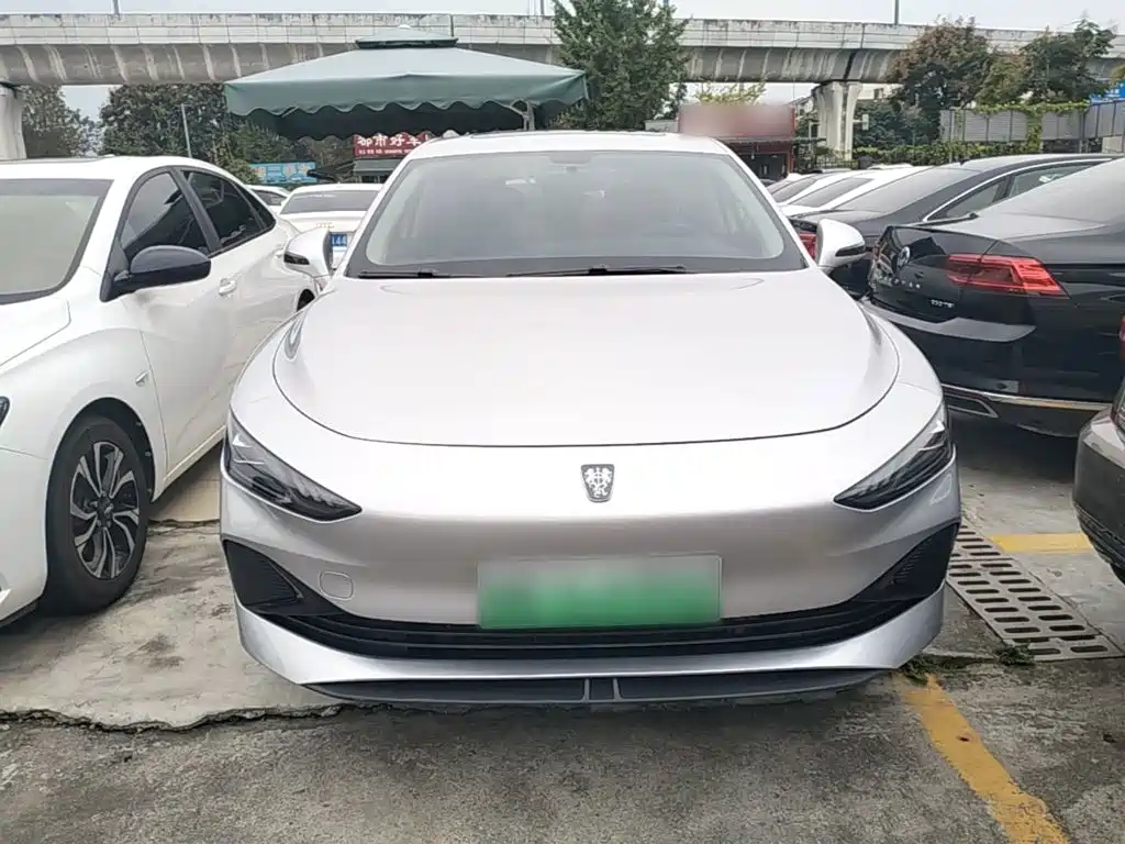 Roewe D7 — фото 3