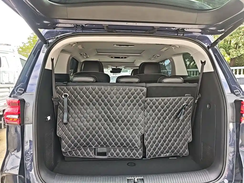 Roewe iMAX8 — фото 19