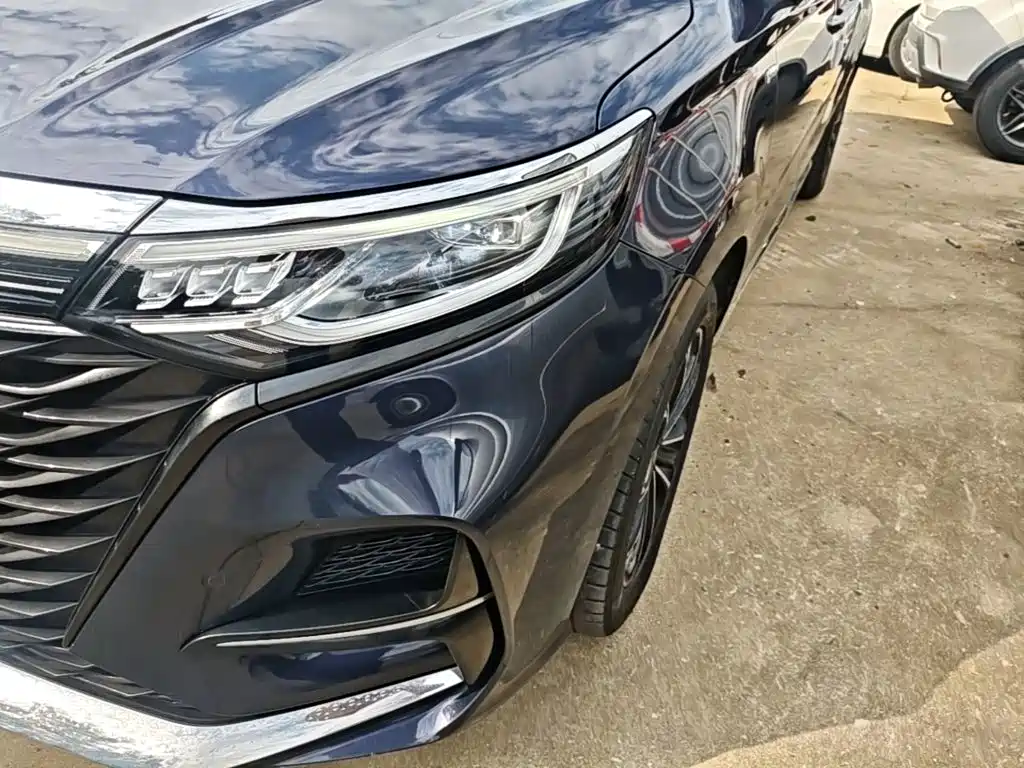 Roewe iMAX8 — фото 24