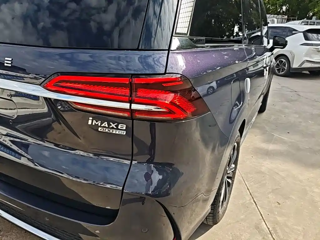 Roewe iMAX8 — фото 8