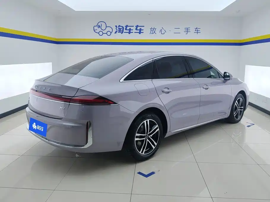 Roewe M7 DMH — фото 3