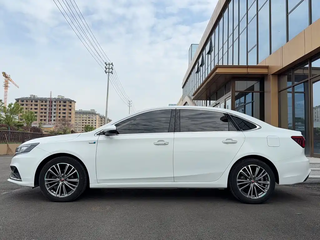 Roewe i6 Classic — фото 7