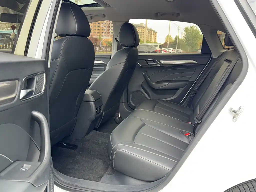 Roewe i6 Classic — фото 10
