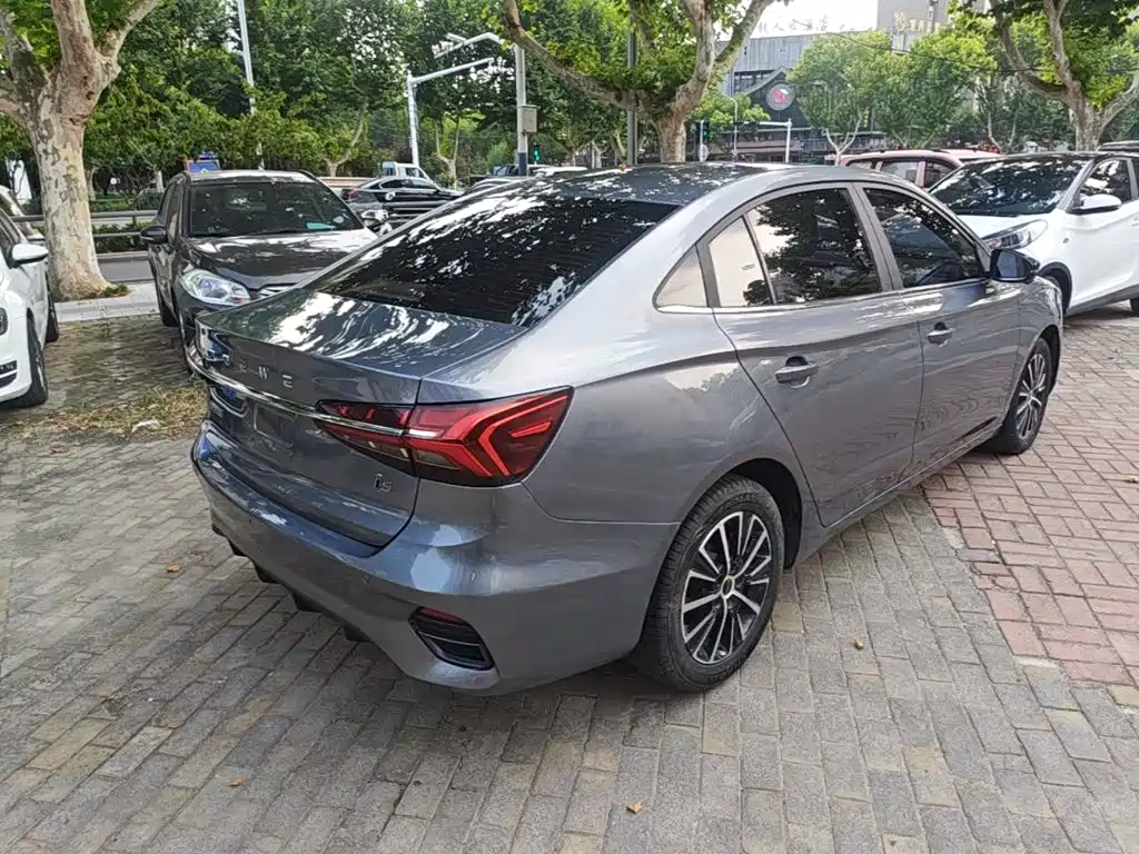 Roewe i5 — фото 7