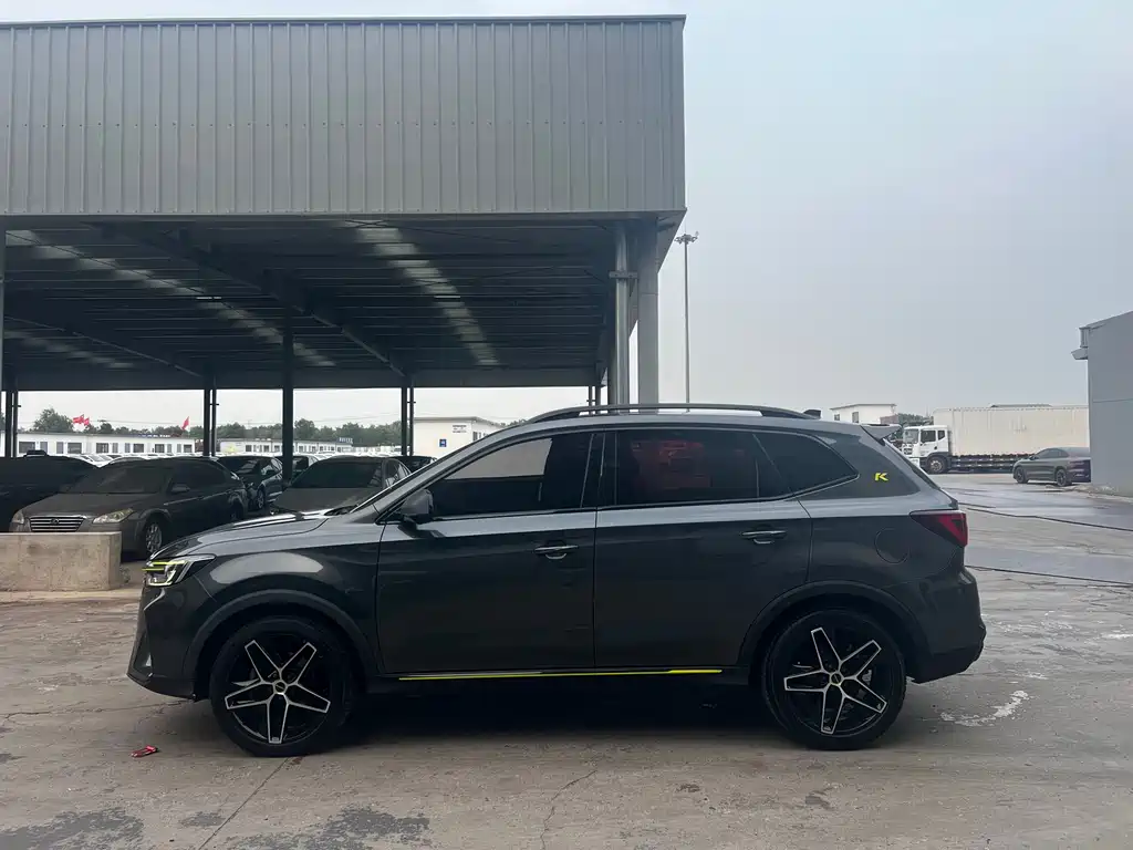 Roewe RX5 — фото 11