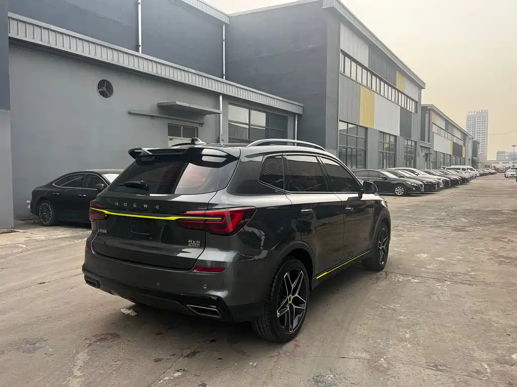 Roewe RX5 — фото 15