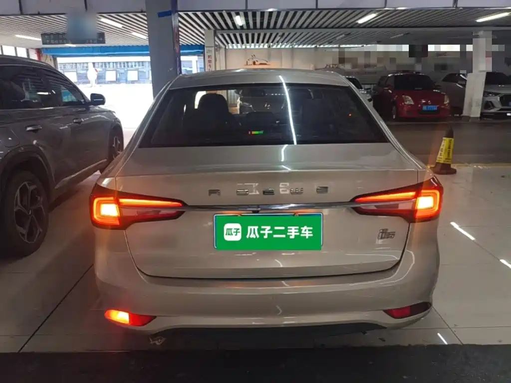 Roewe i5 — фото 6