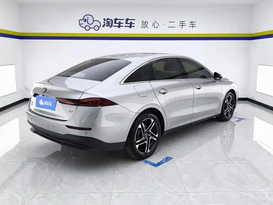 Roewe D7 — фото 3