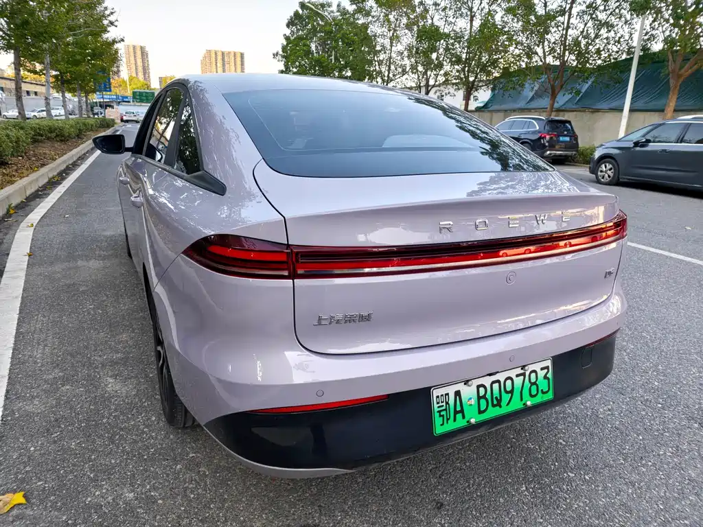 Roewe D6 — фото 3