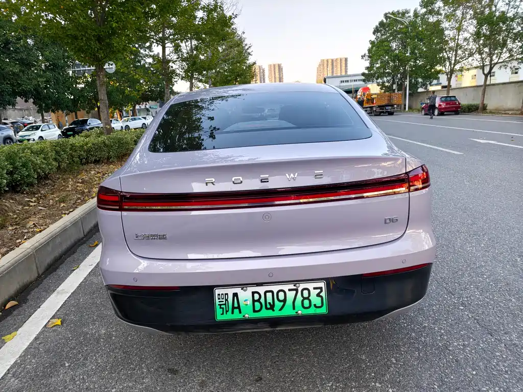 Roewe D6 — фото 4