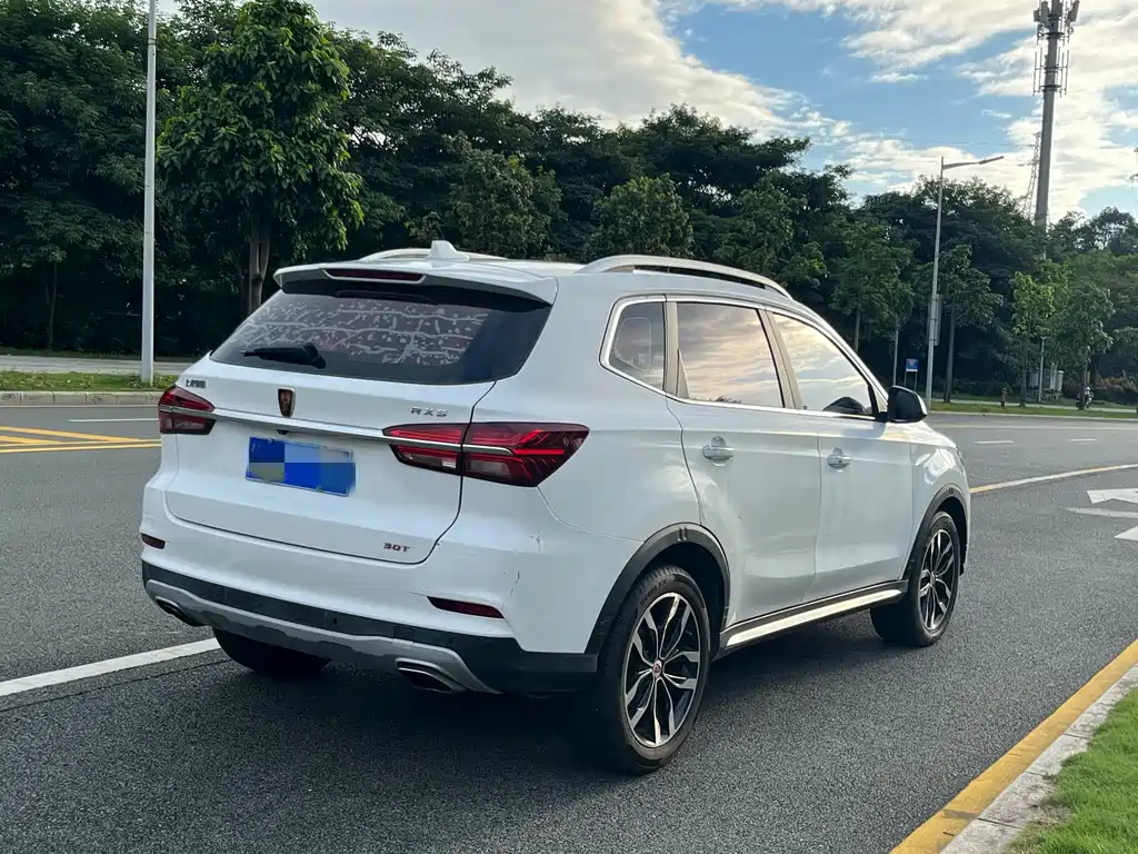 Roewe RX5 — фото 6