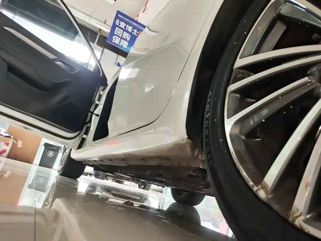 Roewe i6 Classic — фото 22