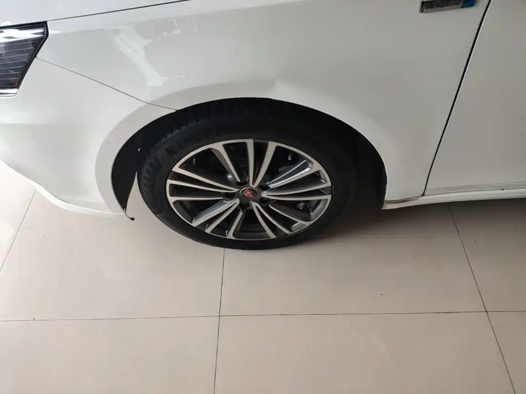 Roewe i6 Classic — фото 23