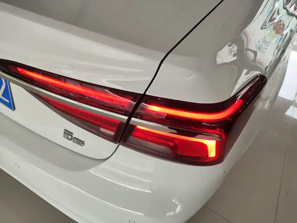 Roewe i6 Classic — фото 8