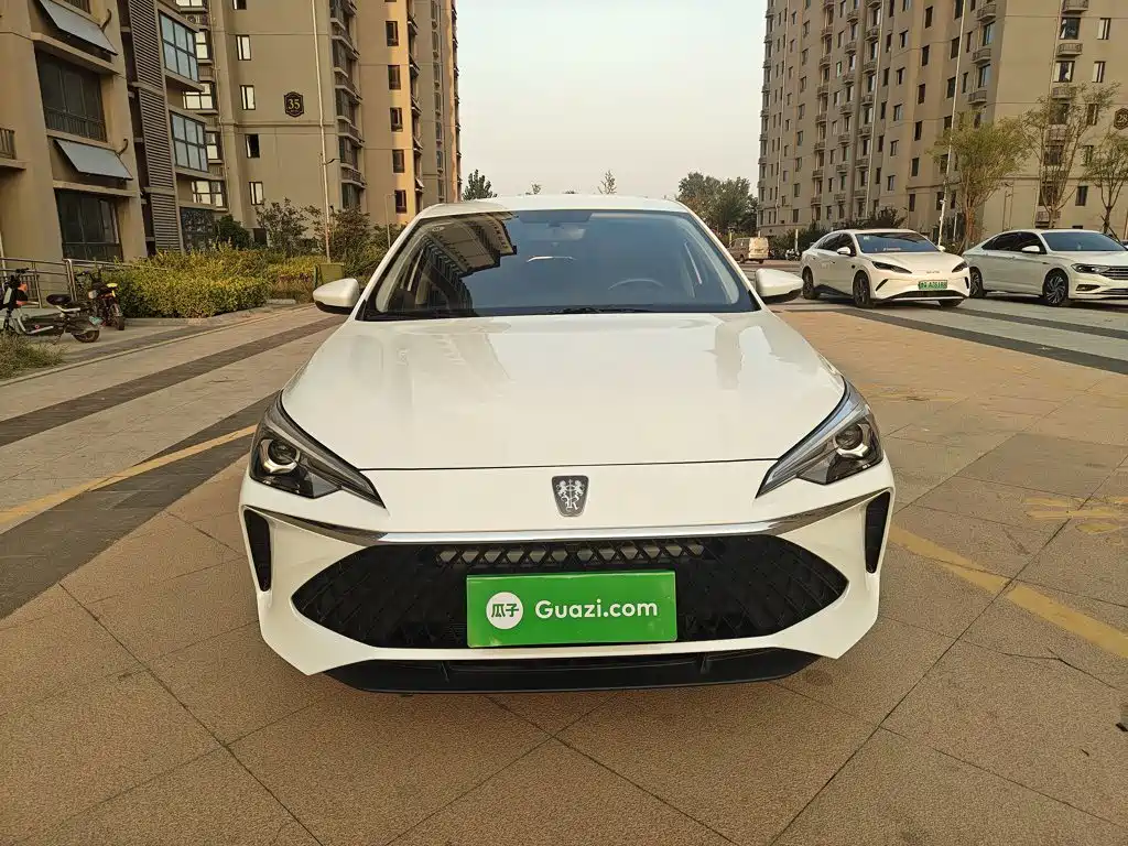 Roewe i5 — фото 3