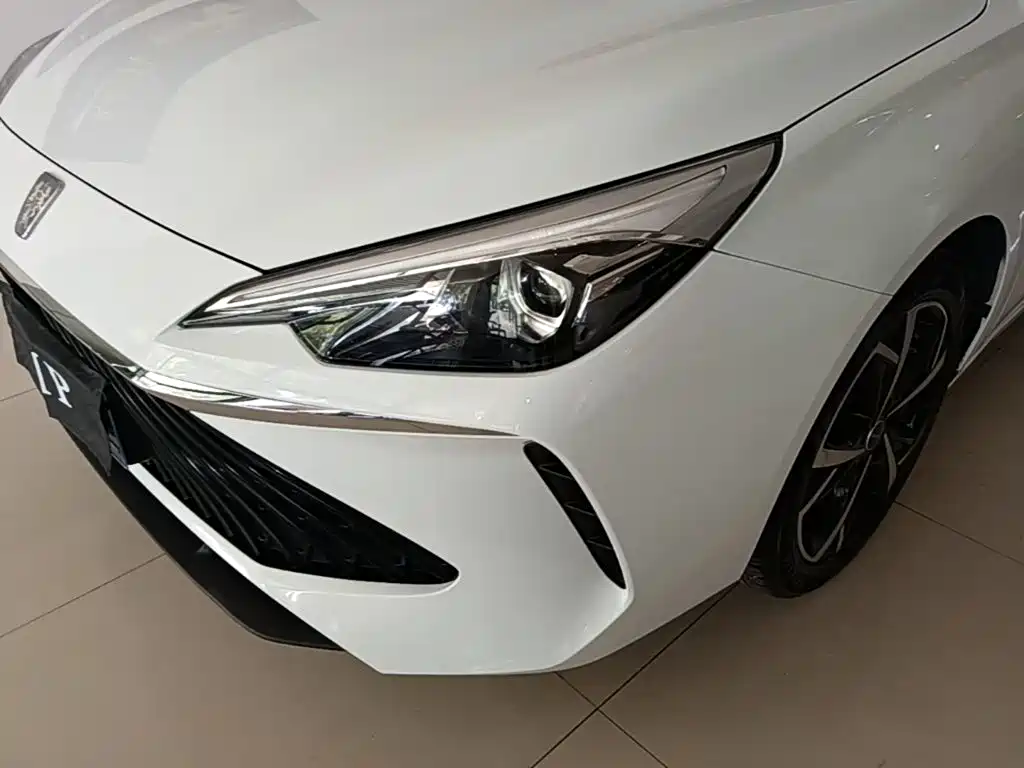 Roewe i5 — фото 24