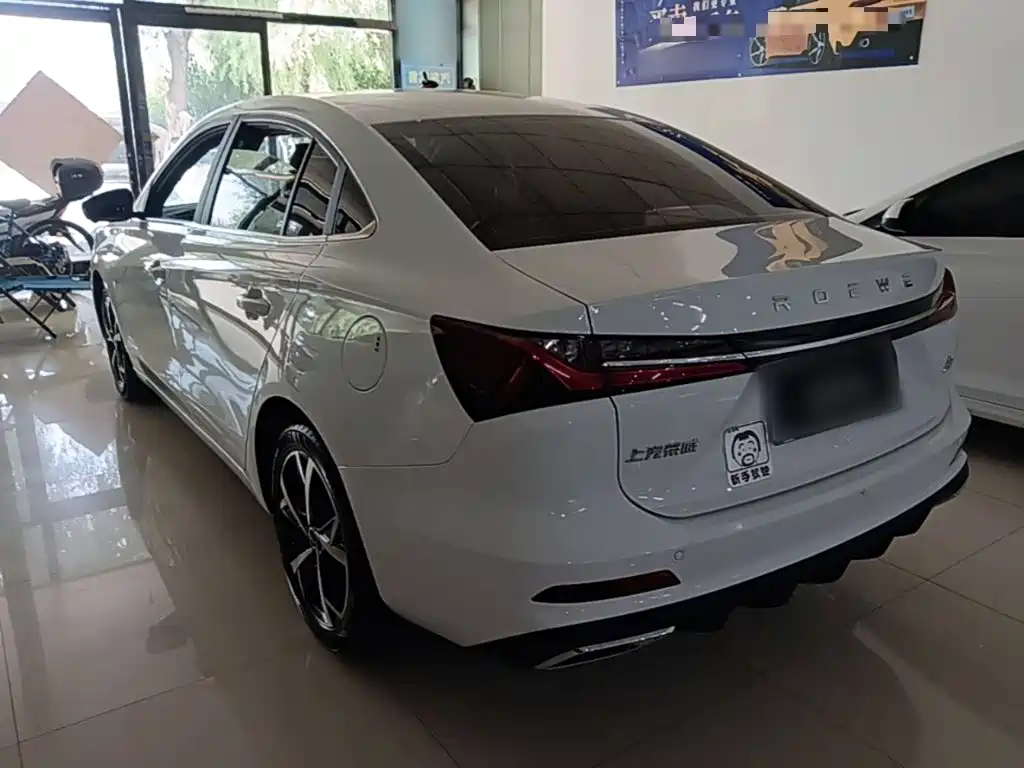Roewe i5 — фото 5