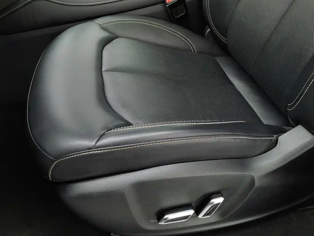 Roewe RX8 — фото 20