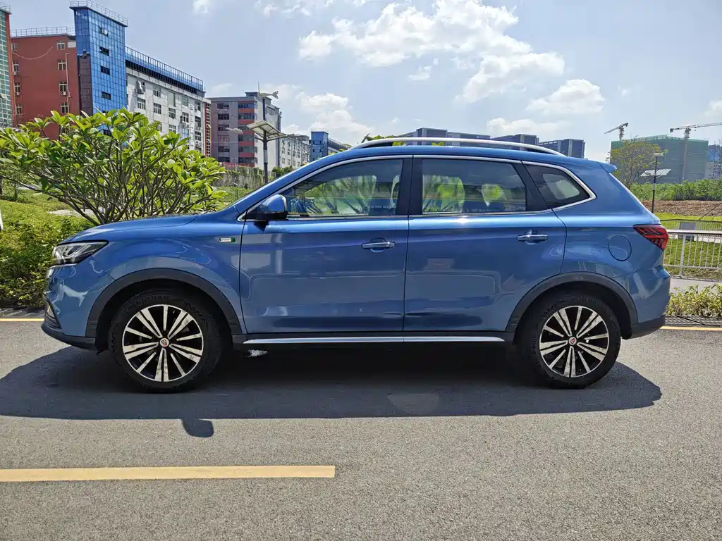 Roewe RX5 New Energy — фото 2
