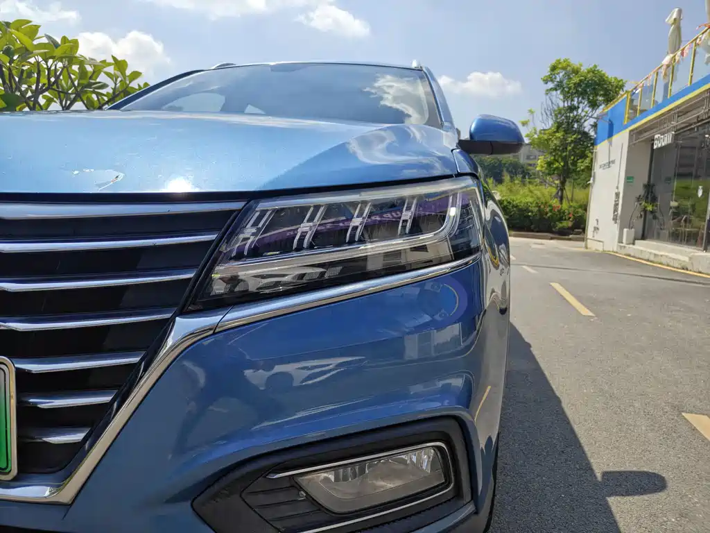 Roewe RX5 New Energy — фото 10