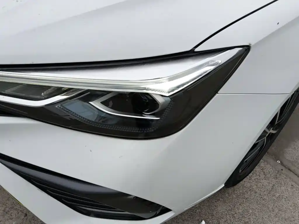 Roewe i5 — фото 24