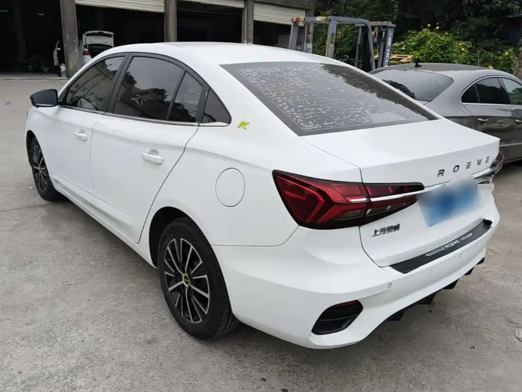 Roewe i5 — фото 5