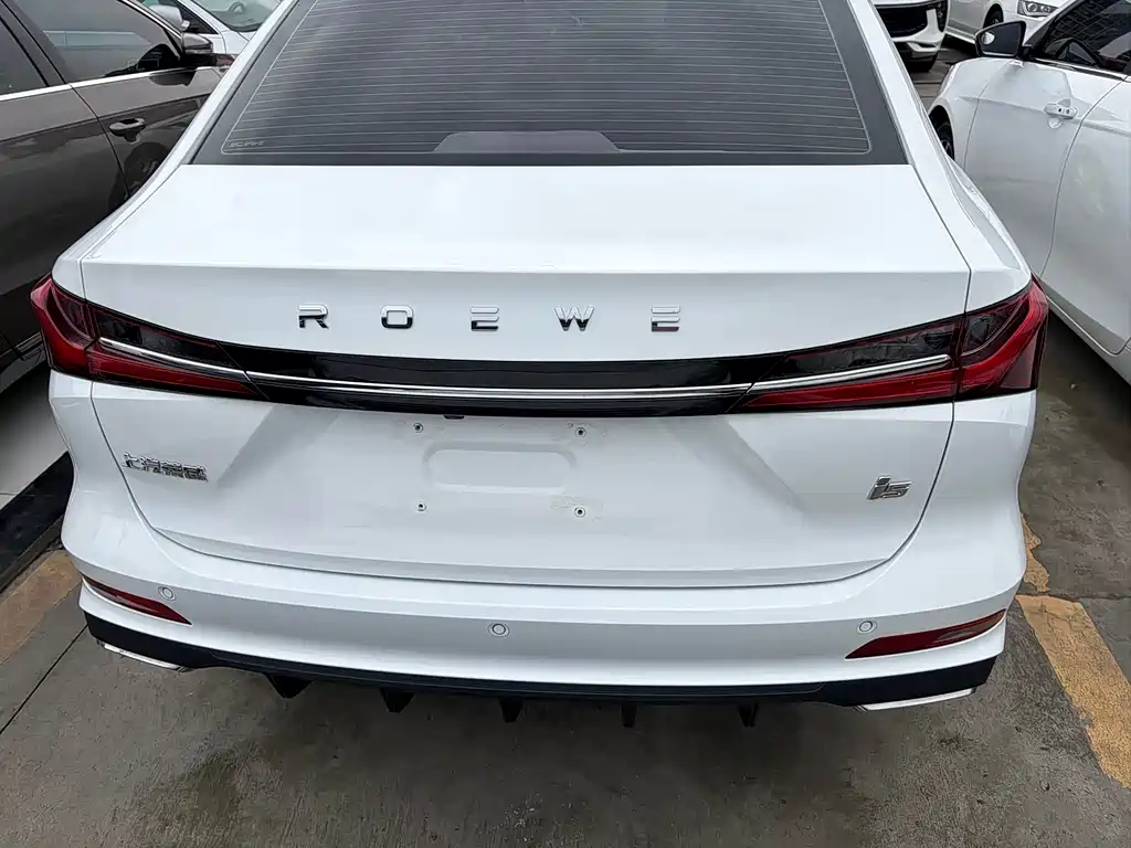 Roewe i5 — фото 5