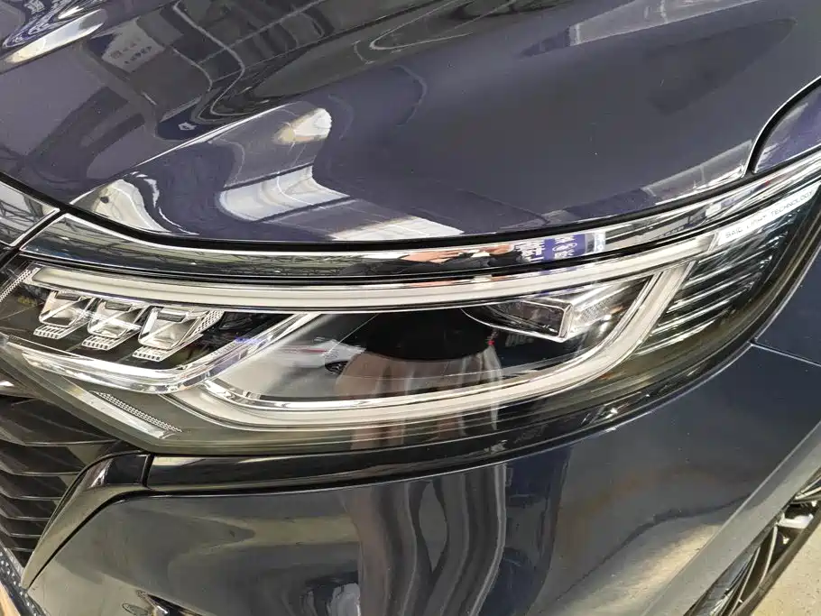 Roewe iMAX8 — фото 5