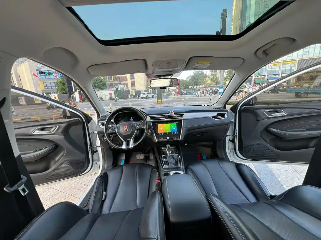 Roewe i5 — фото 5